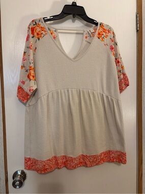 Cato Cream Tunic with Coral Floral Sleeves